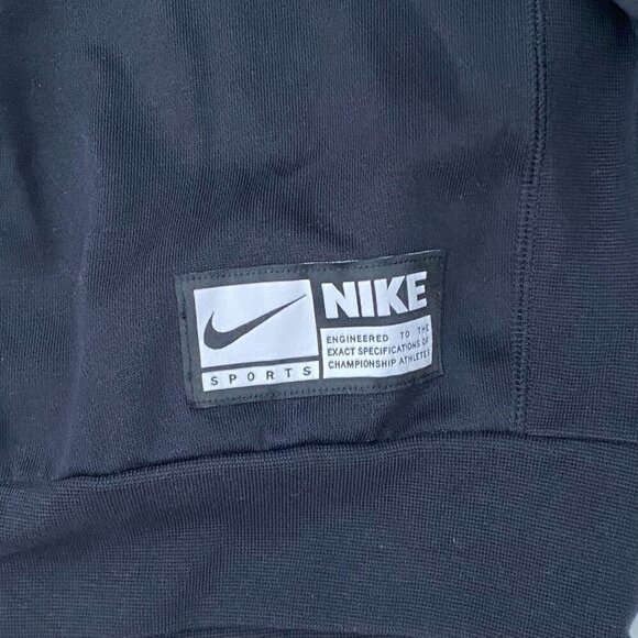 Nike Dri-FIT Standard Issue Men's Basketball Crew Black/White NWT Size XL. B22 - Picture 2 of 9